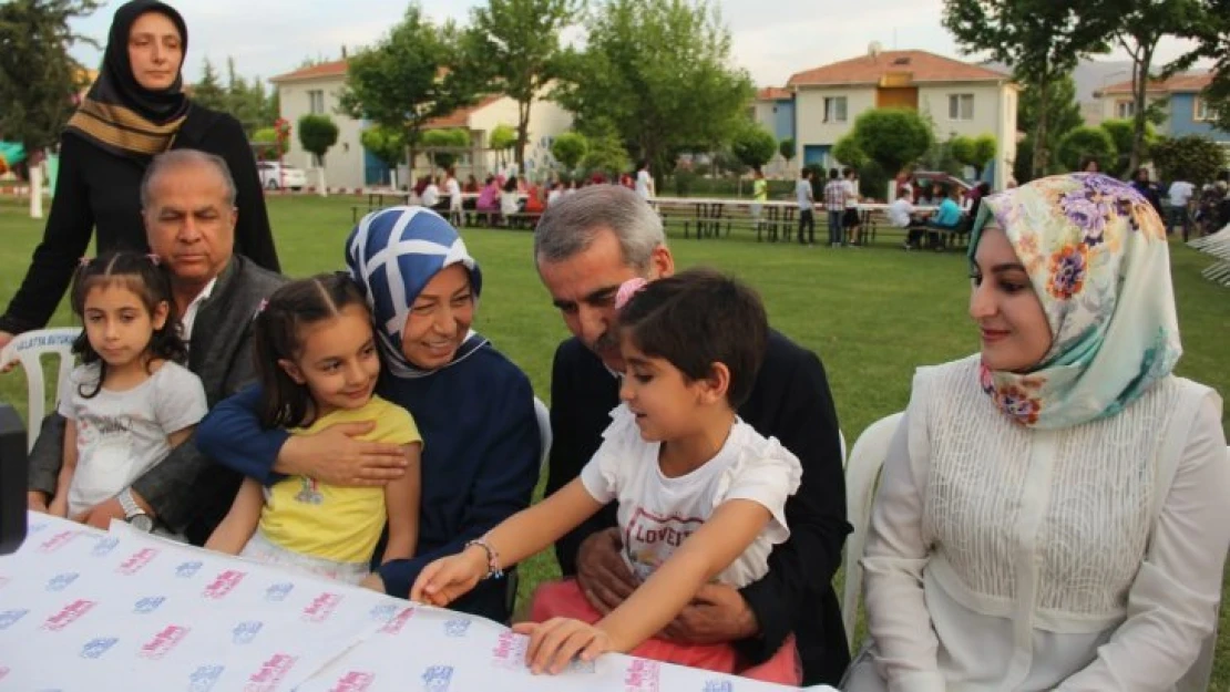 Çalık Sevgi Evlerinde iftar açtı