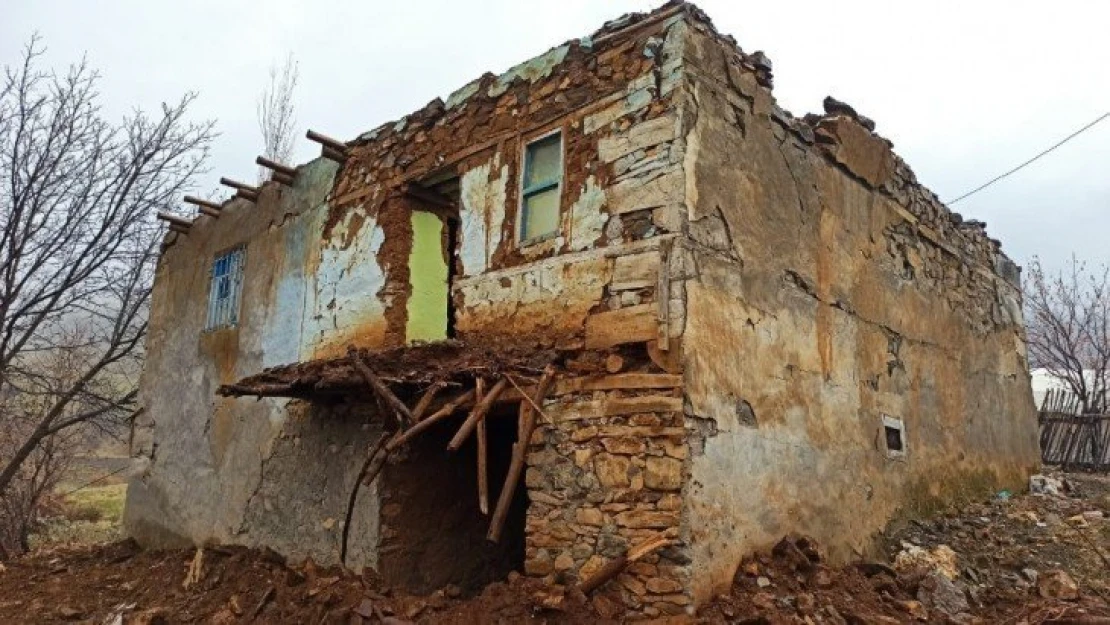 Depremzedeler kış bastırmadan evlerine taşınmak istiyor