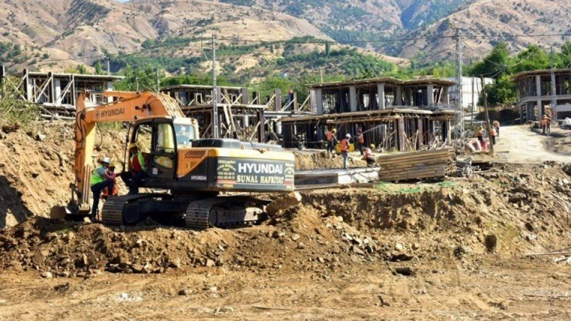 Depremzedelere köy konutları hızla yükseliyor