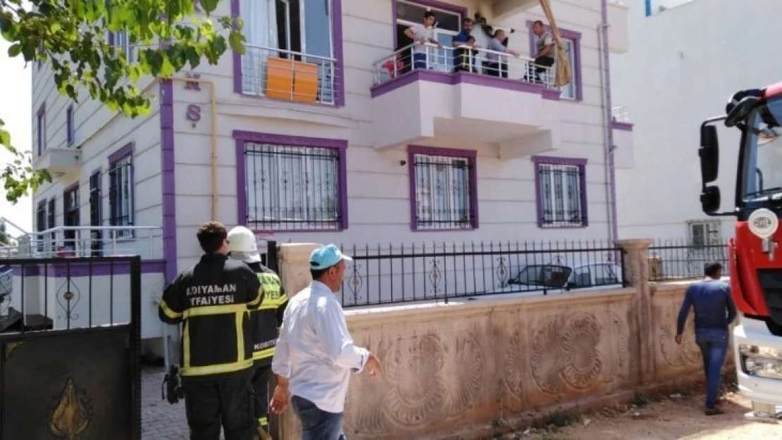 Doğalgaz kombisi bomba gibi patladı