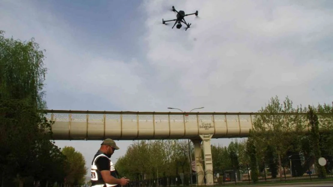 Elazığ'da bayram öncesi drone destekli trafik denetimi