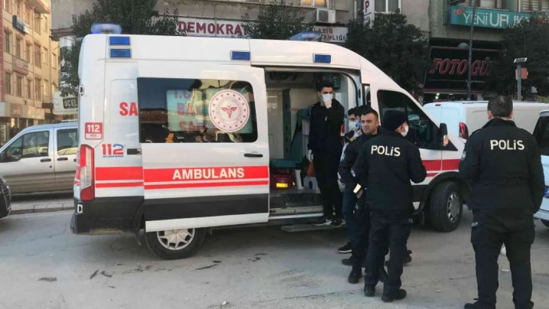 Elazığ'da bıçaklı kavga: 2 yaralı