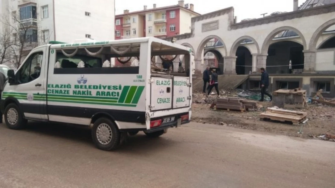 Elazığ'da cami inşaatında ceset bulundu