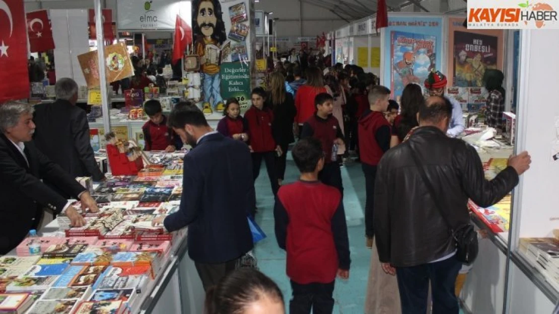 Elazığ'da kitap fuarına yoğun ilgi devam ediyor