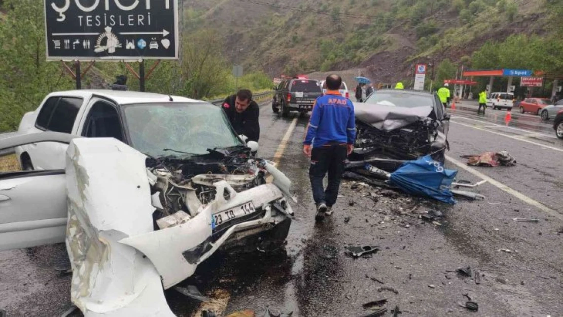 Elazığ'da trafik kazası: 4 yaralı