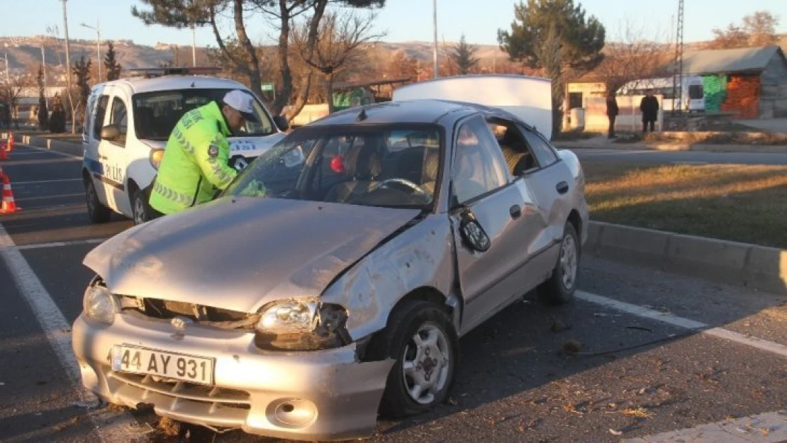 Elazığ'da trafik kazası: 4 yaralı