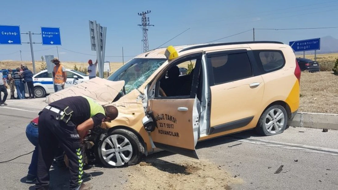 Elazığ'daki kazada sürücü hayatını kaybetti