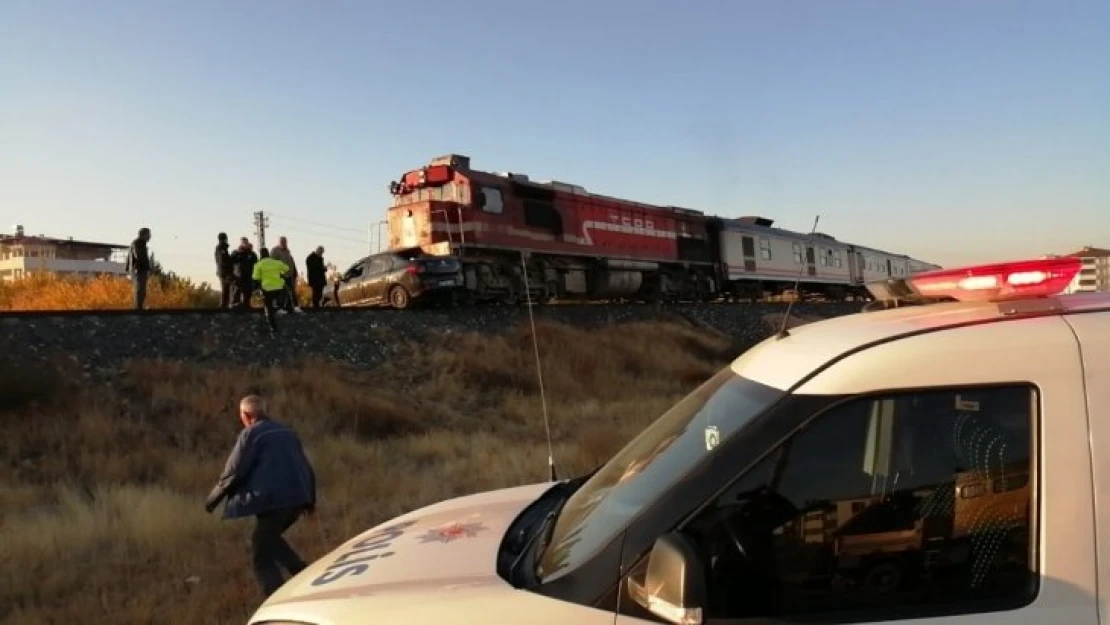 Elazığ'daki tren kazasında yaralanan 2 kişi hayatını kaybetti