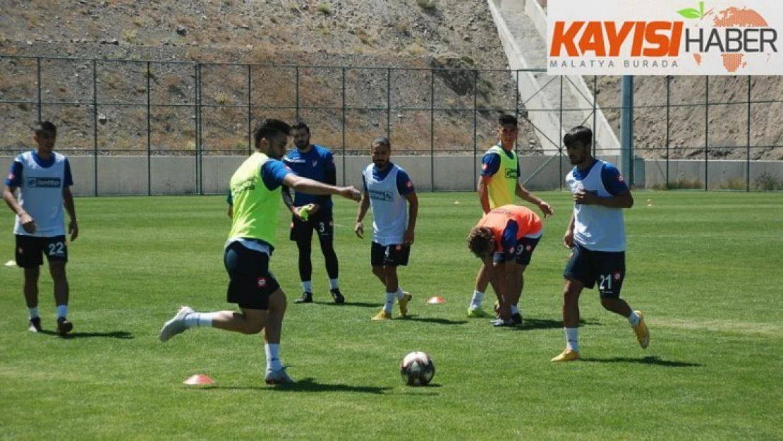 Elazığspor'da Erzurum kampı başladı