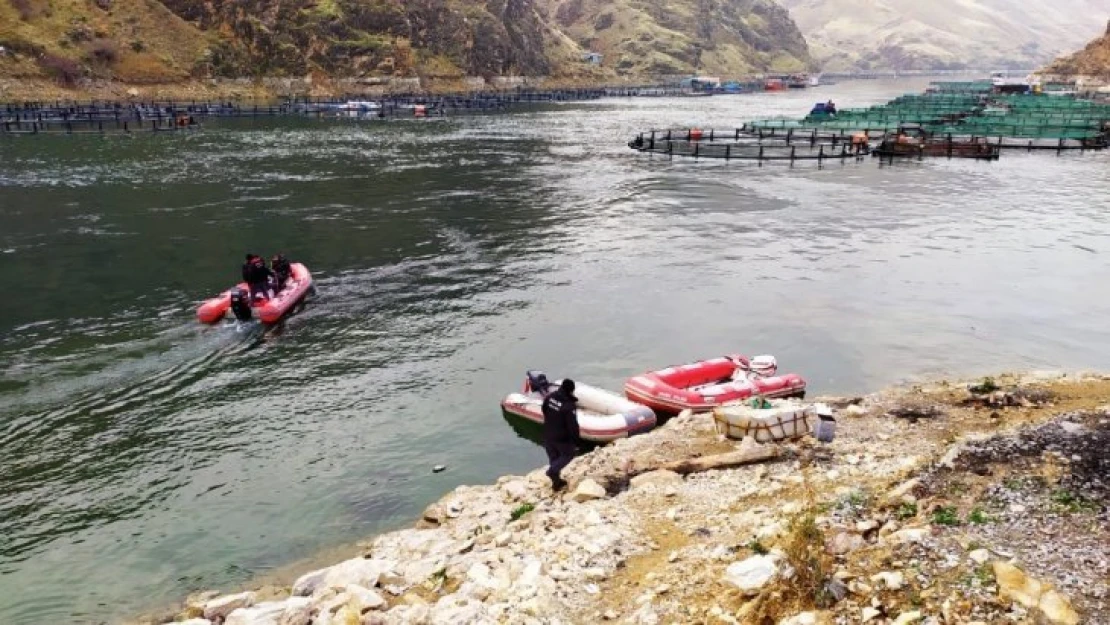 Fırat Nehri'nde 10 gündür tüm ekipler, kayıp sürücüyü arıyor