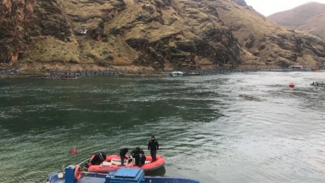 Fırat Nehri'nde kaybolan sürücü bir haftadır aranıyor