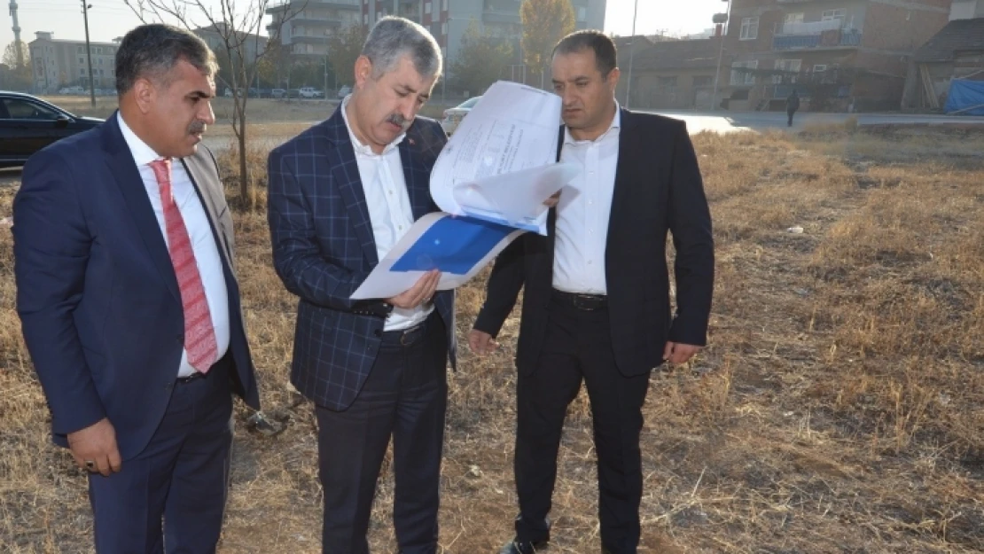 Başkan Polat park çalışmalarını inceledi