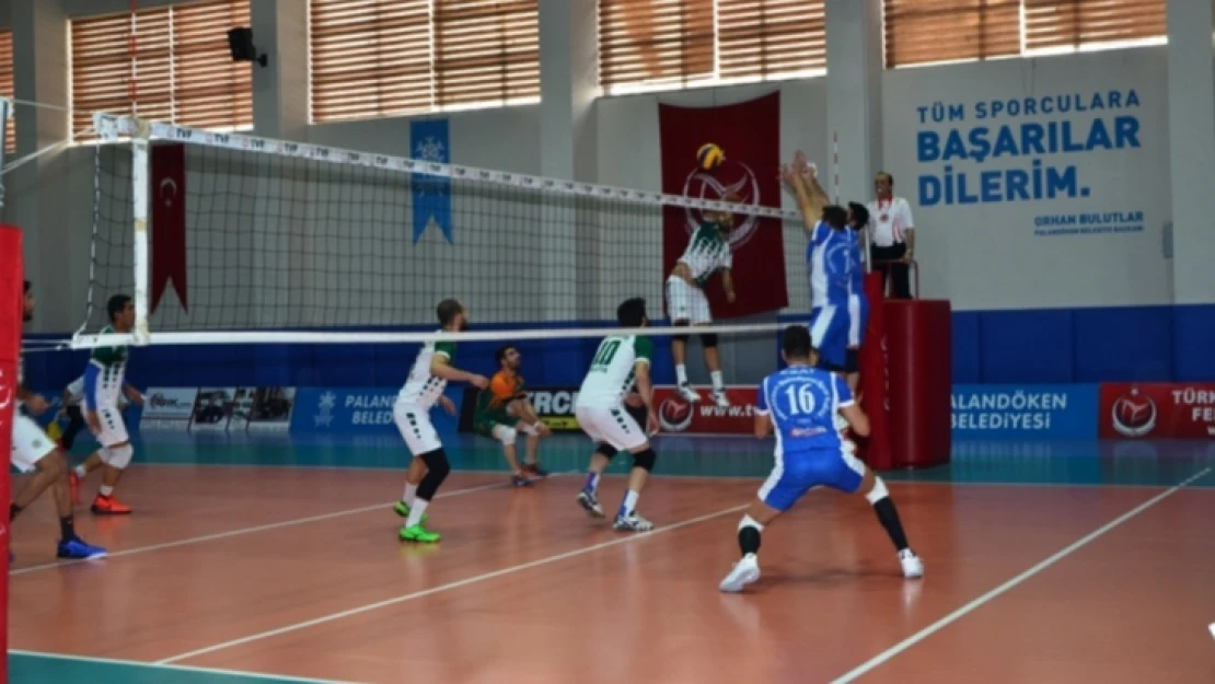 Malatya Büyükşehir voleybolda Palandöken'e mağlup oldu