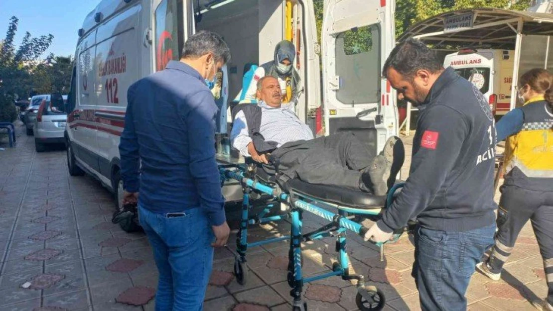 Kahta'da otomobil takla atarak durabildi: 2 yaralı