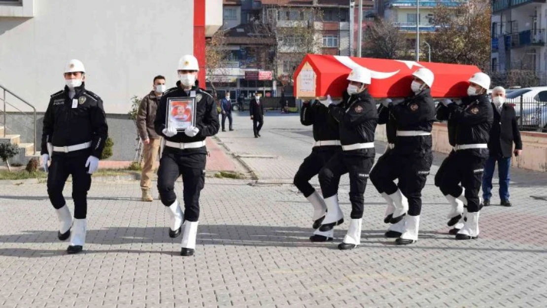 Kalp krizinden hayatını kaybeden polis memuru için tören