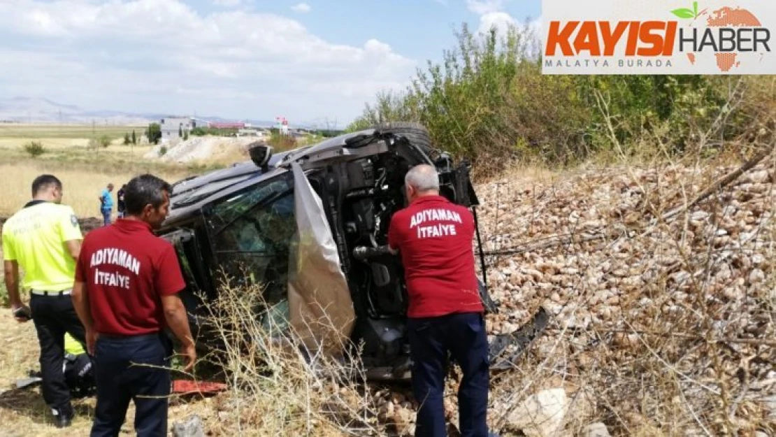 Kaza yapan araçtan fırlayan kadın öldü