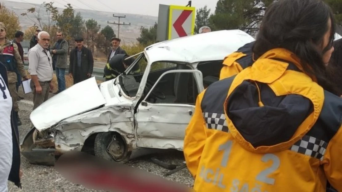 Kazada ağır yaralanan genç hayatını kaybetti