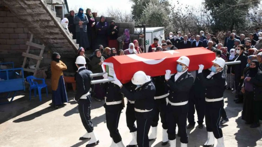 Kazada ağır yaralanan stajyer polis hayatını kaybetti