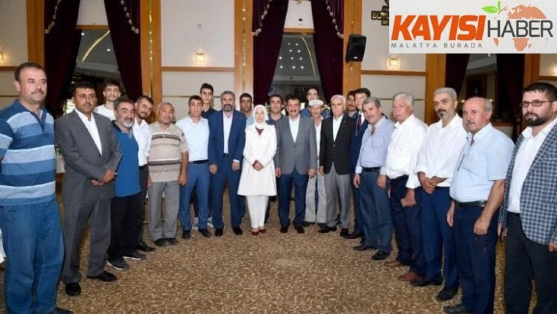 Malatya AK Parti'de bayramlaşma programı