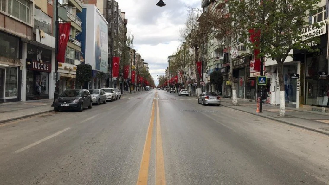 Malatya'da  cadde ve sokaklarda sessizlik hakim