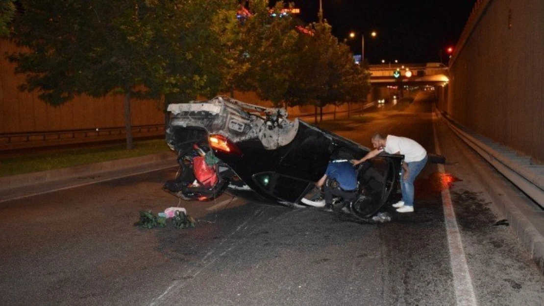 Malatya'da alt geçitte feci kaza: 2 ağır yaralı