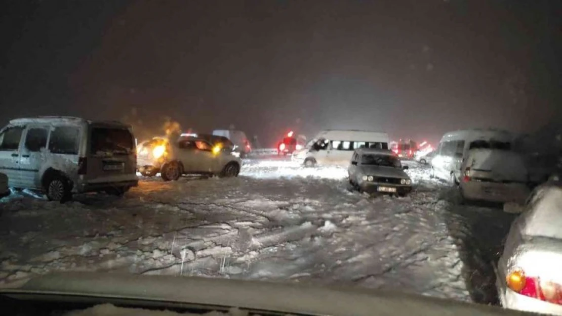 Malatya'da kar ulaşımı olumsuz etkiledi