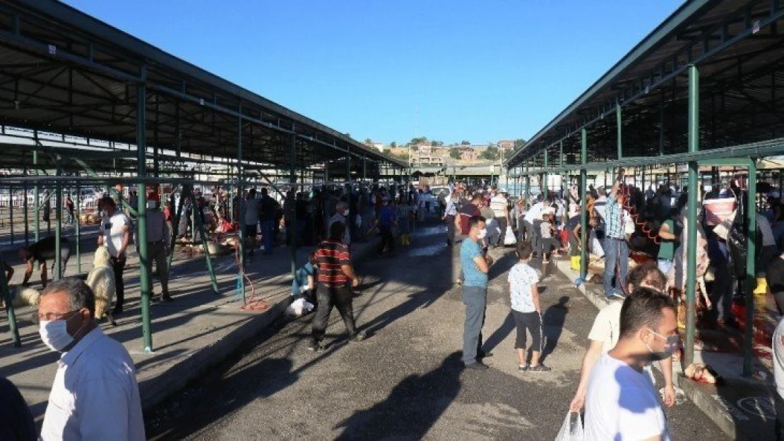 Malatya'da kurban kesim alanlarında yoğunluk