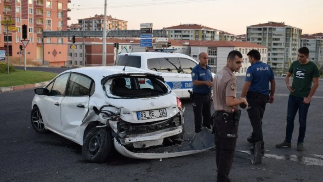 Malatya'da trafik kazası: 1'i ağır 2 yaralı