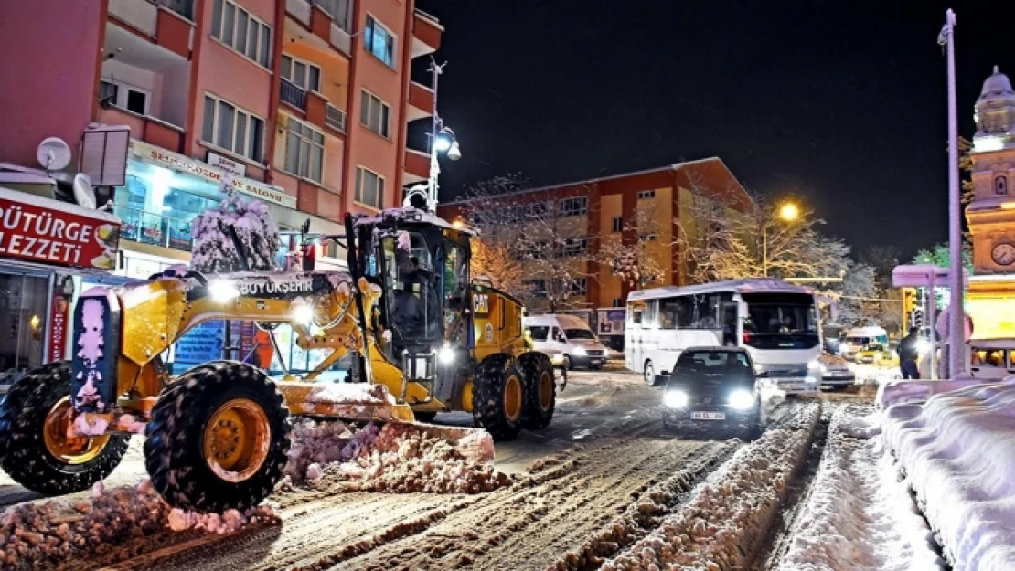 Kapanan yollar ulaşıma açıldı