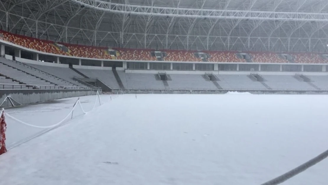 Yeni stad beyaza büründü