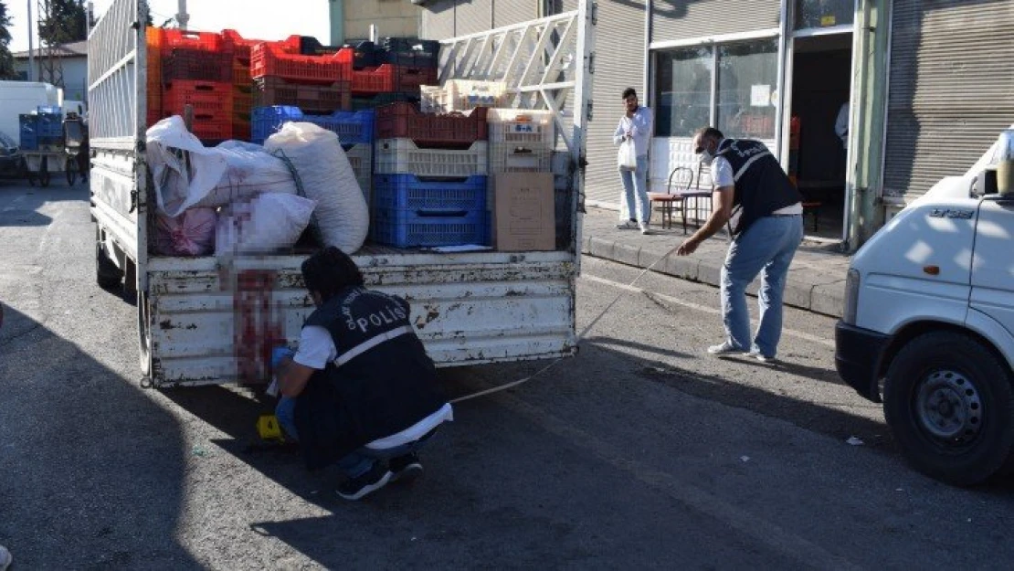 Silahlı saldırının ardından kaçarken kaza yaptı: 2 yaralı