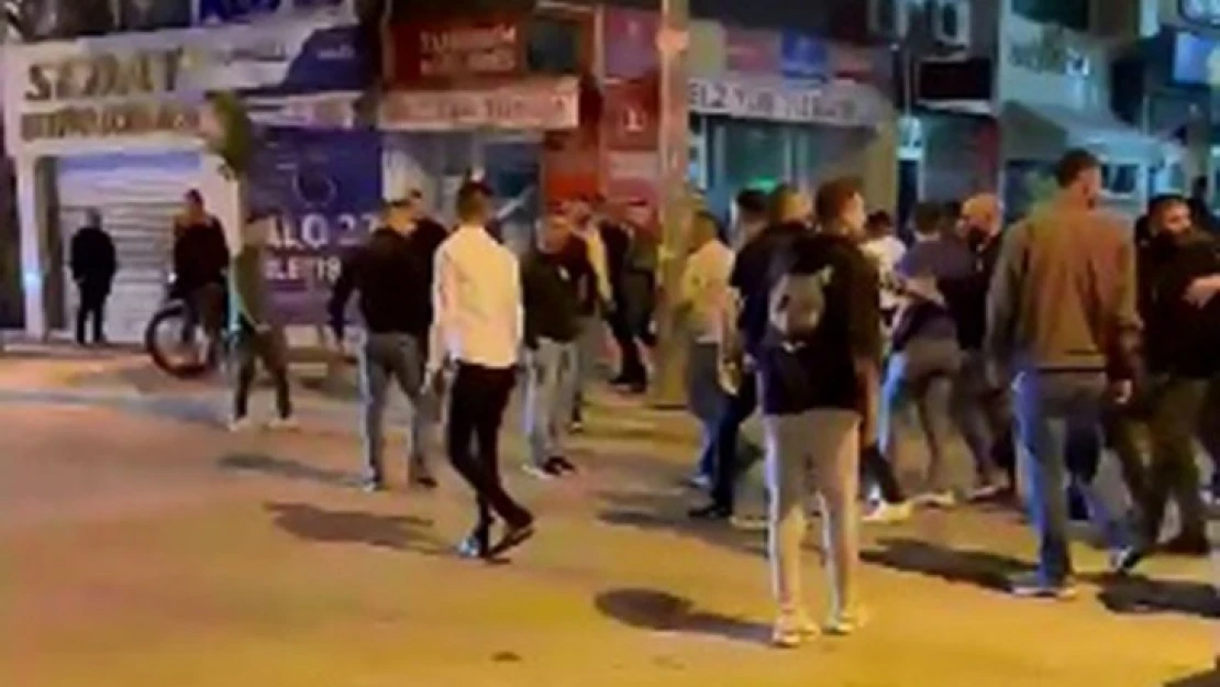 Sokak arasında başlayan kavga caddeye taşındı: 1 yaralı