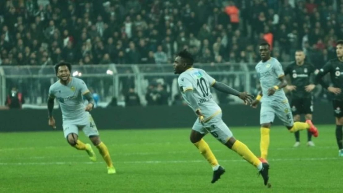 Yeni Malatyaspor Bifouma ile sözleşme yeniledi