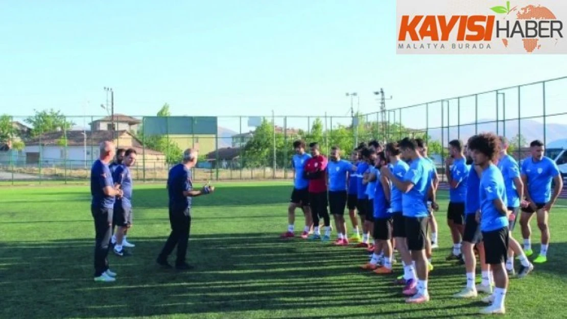 Yeşilyurt Belediyespor sezona iyi başlamak istiyor