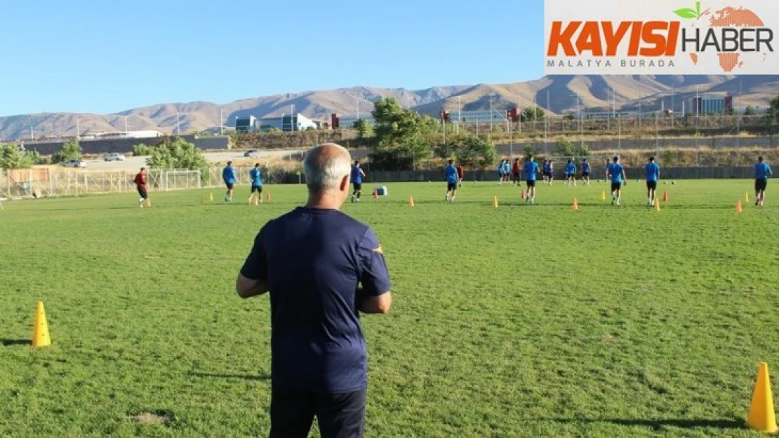 Yeşilyurt Belediyespor sezonu Bayrampaşa maçıyla açacak