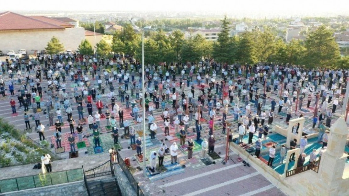 Yeşilyurt Namazgah'ta Kurban Bayramı namazı heyecanı yaşandı