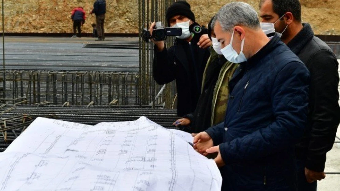 Yeşilyurt'ta yeni belediye hizmet binası inşaat çalışmaları