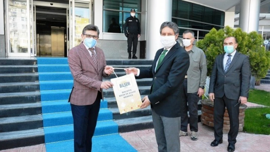 Yüz siperliği Malatya Emniyet Müdürlüğüne teslim edildi