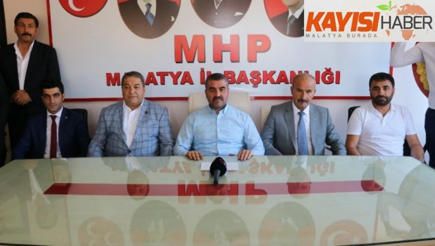 MHP'de bayramlaşma töreni