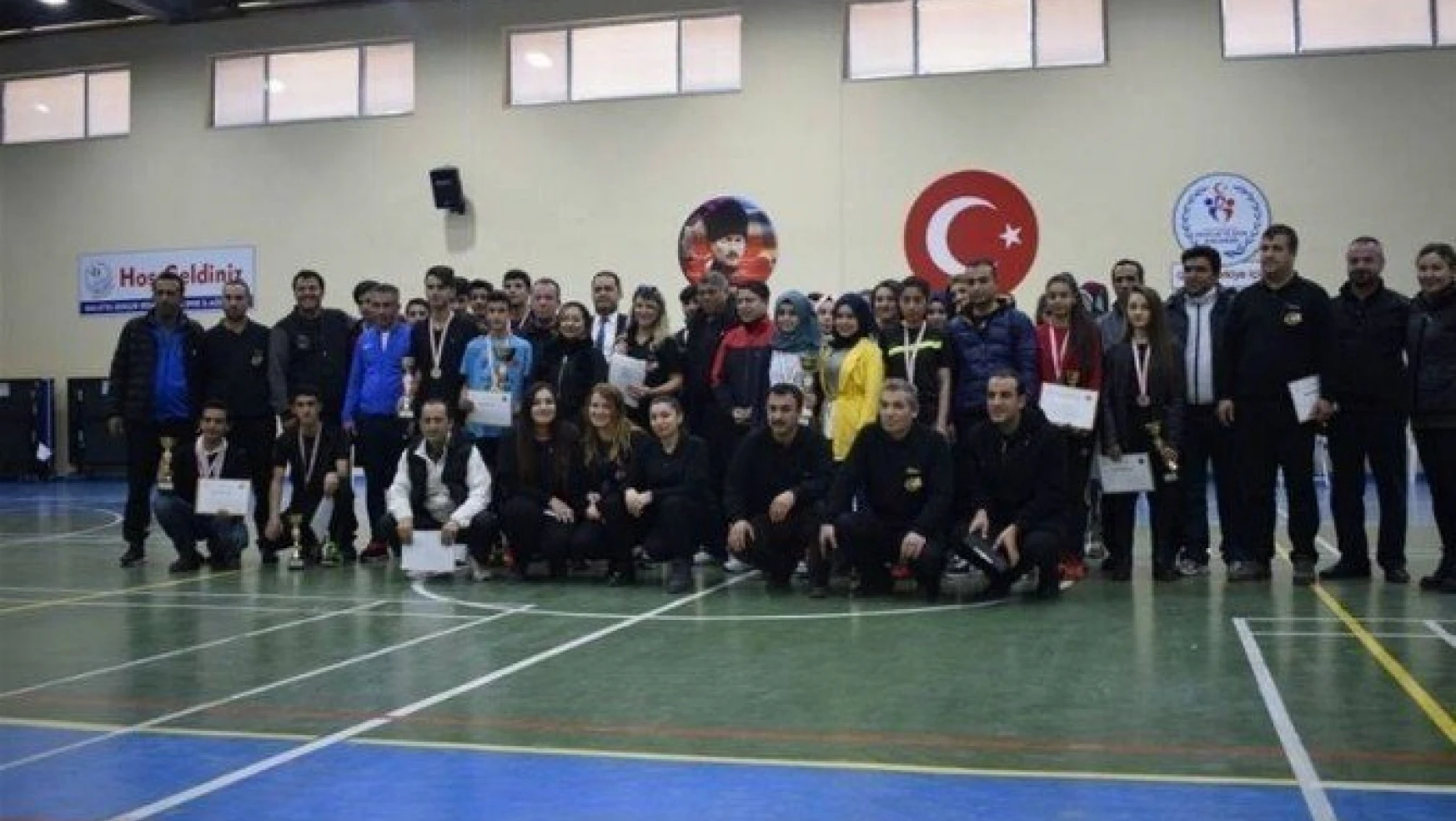 Okullar Arası Badminton müsabakaları sonuçlandı