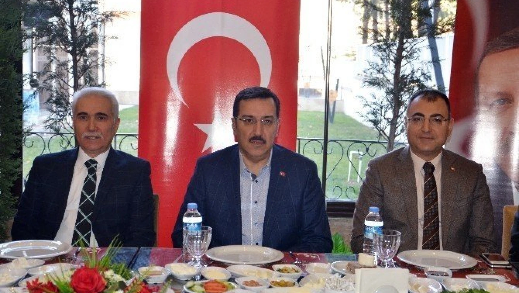 Bakan Tüfenkci Malatya'ya yapılacak yatırımları anlattı
