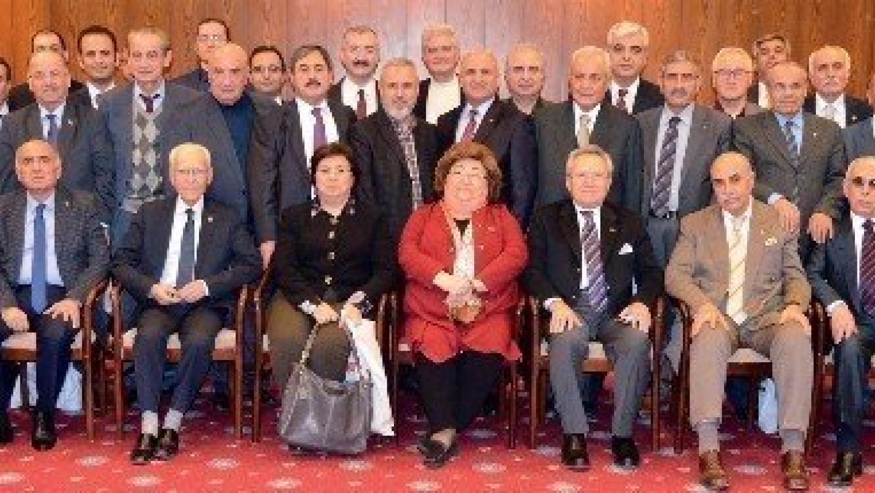 Başkan Eser, Ankara'da Darendelilerle buluştu
