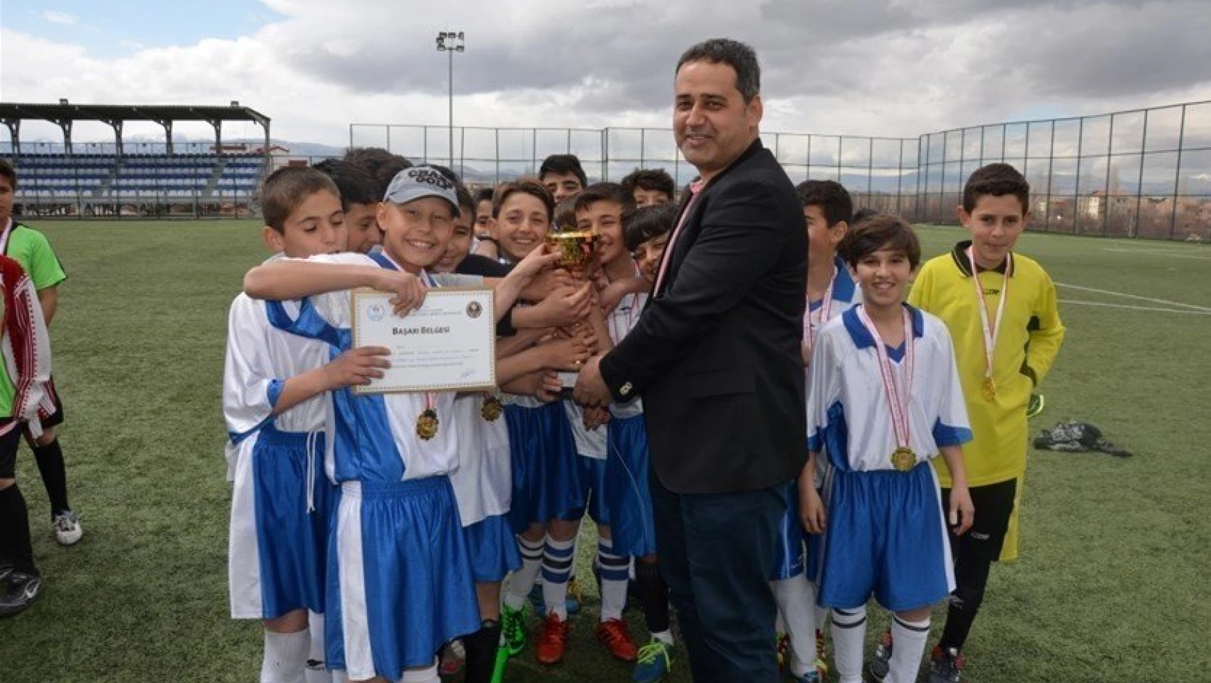 Okullar arası Küçük Erkekler Futbol müsabakaları sona erdi
