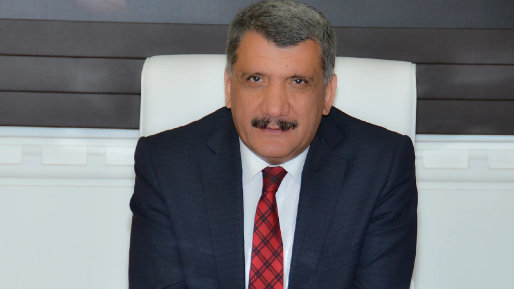 Belediye Başkanı Gürkan 1 Mayıs'ı kutladı
