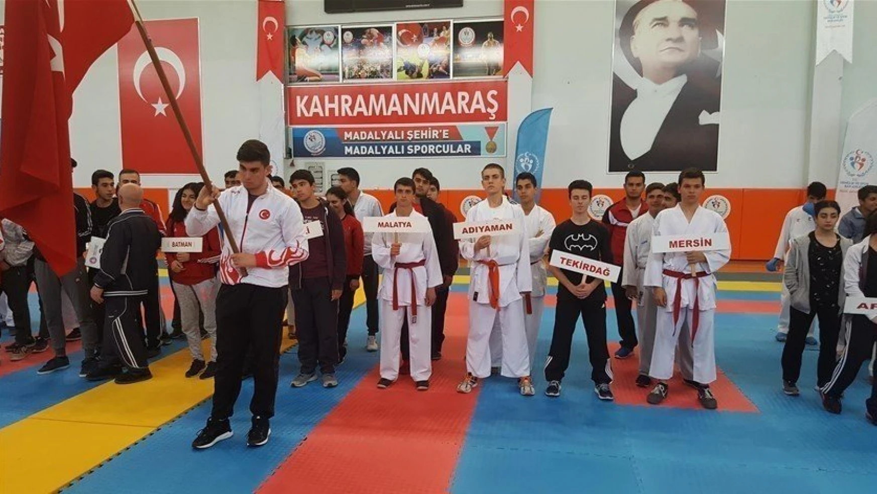 Karatede Caner Aygören Türkiye 3'üncüsü oldu
