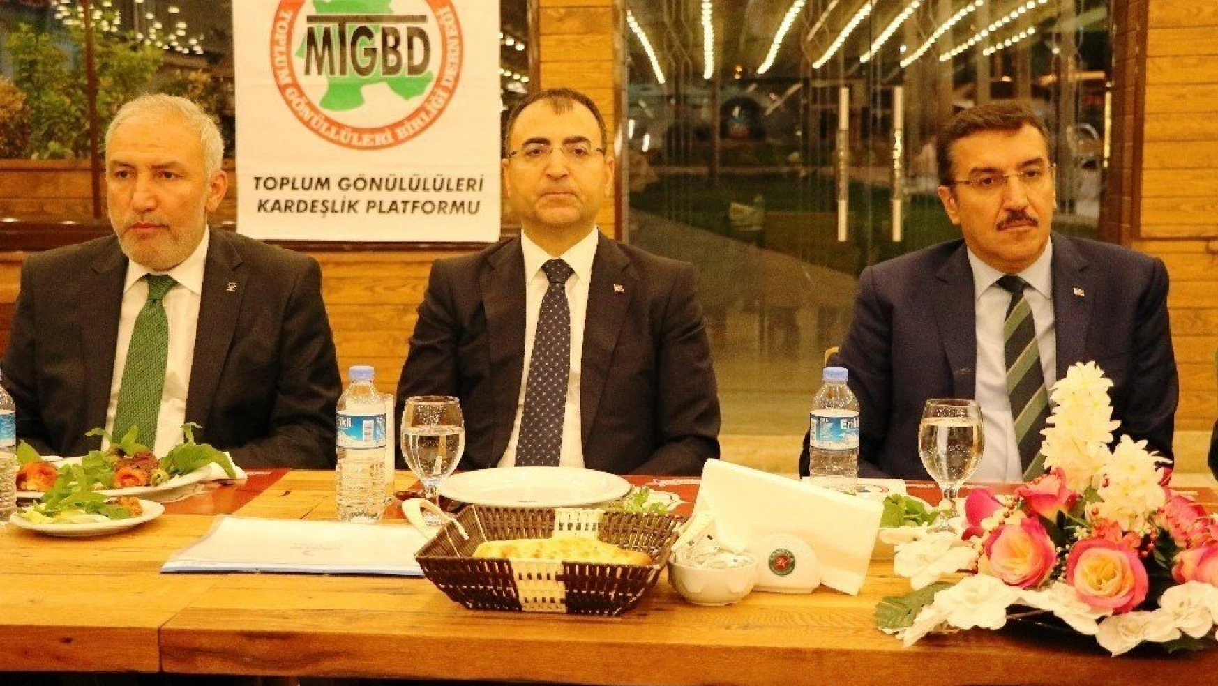 Gümrük ve Ticaret Bakanı Bülent Tüfenkci:
