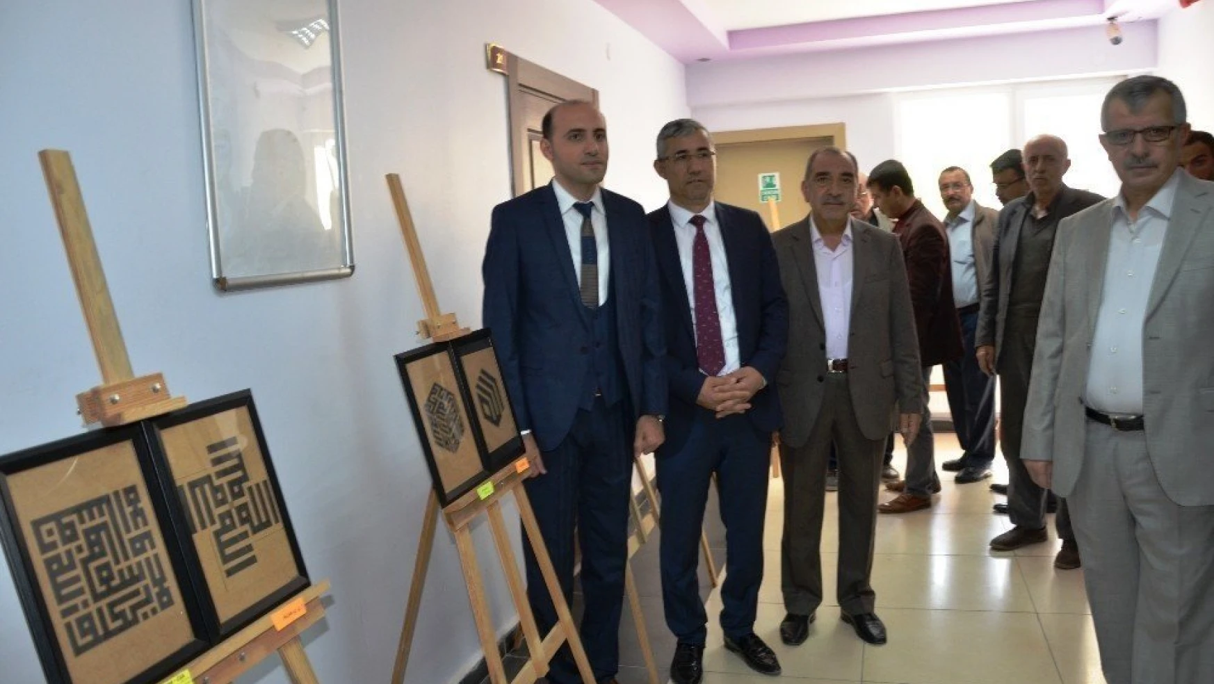 Darende'de 'Hat Sanatı' sergisi açıldı
