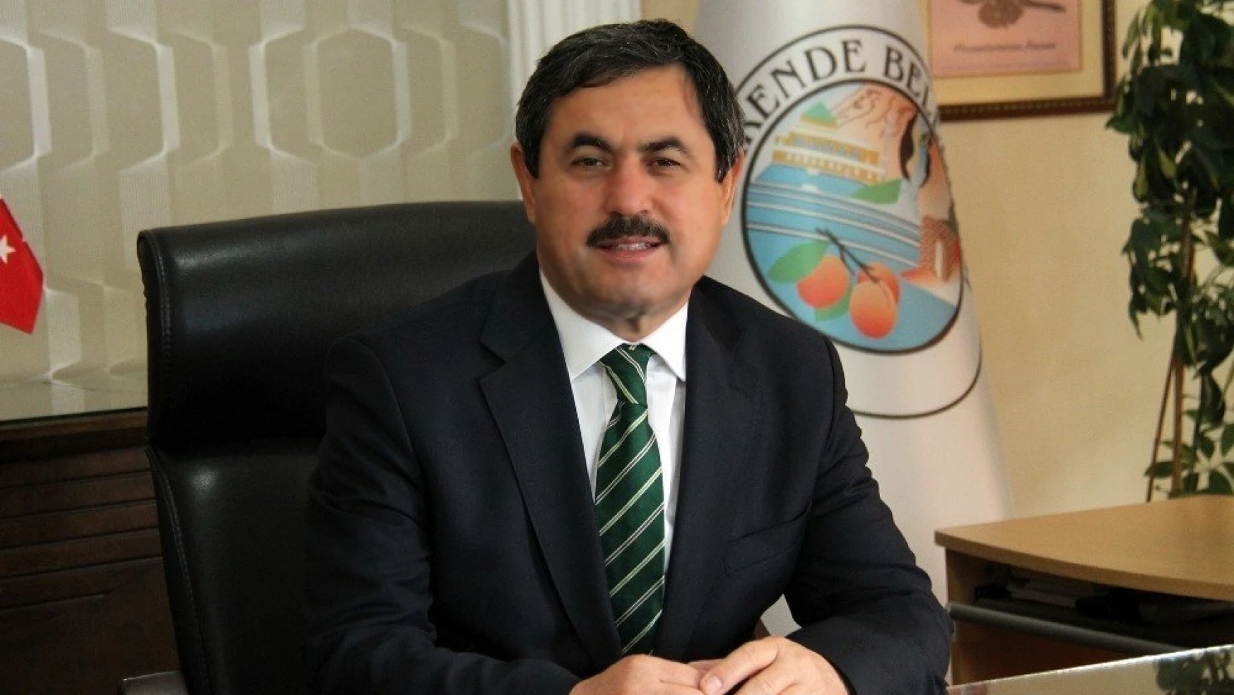 Darende Belediye Başkanı Dr. Süleyman Eser:
