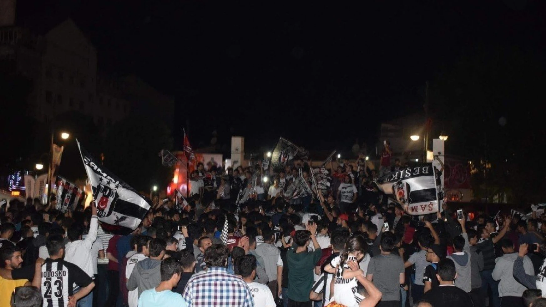 Beşiktaş'ın şampiyonluğu Malatya'da kutlandı
