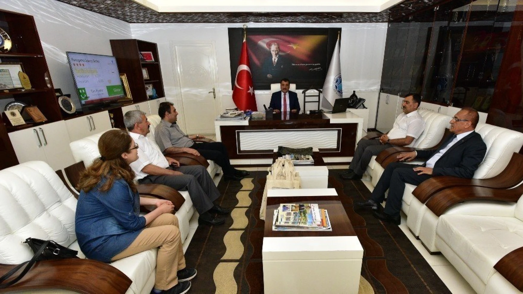 Malatya Çevre ve Şehircilik İl Müdürü Onhan, Başkan Gürkan'ı ziyaret etti
